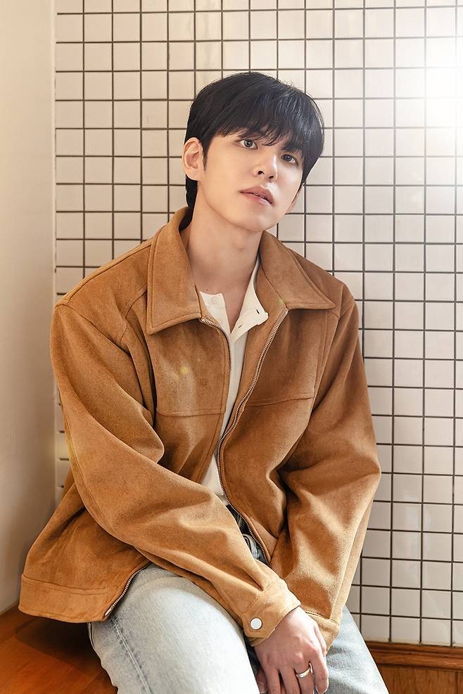 팬들과 소통할 수 있는 콘서트가 기대된다는 원필. 사진lJYP엔터테인먼트