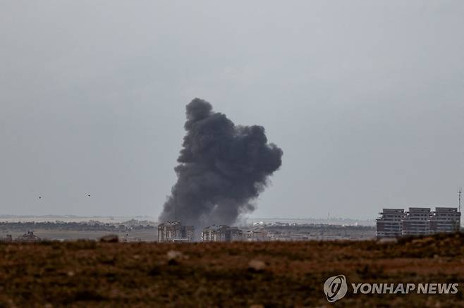 이스라엘 남부를 강타한 이란 미사일  [로이터=연합뉴스 자료사진. 재판매 및 db 금지]