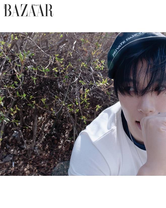 배우 김성철, '하퍼스 바자' 4월 호 공개 <사진 제공 : 하퍼스 바자 코리아(Harper’s BAZAAR)>