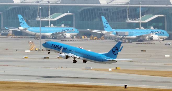 ▲ 2025년 글로벌 항공 여객 수가 사상 최고치를 기록한 가운데, 공항은 단순한 교통 인프라를 넘어 지역 경제의 엔진이자 지방소멸 방지의 핵심 수단으로 재평가되고 있다. /인천일보 DB