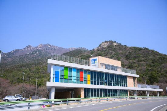 남해군 '두모 스마트복합쉼터' 전경. 사진=남해군