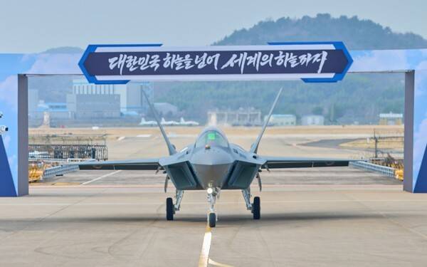 KF-21 양산 1호기의 모습.[출처=청와대]