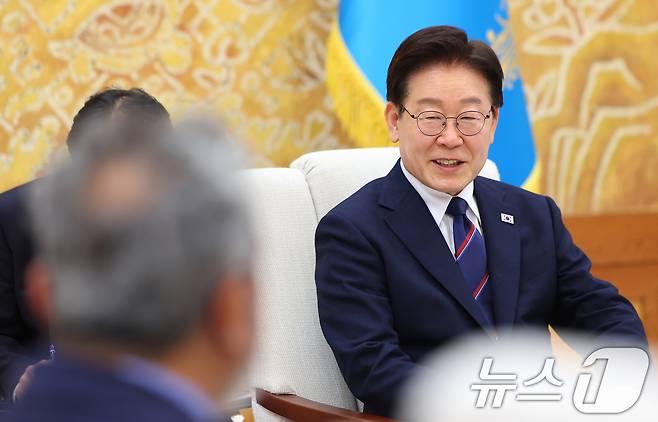 이재명 대통령이 31일 청와대에서 미국 하원의원단을 접견하며 발언하고 있다. 2026.3.31 ⓒ 뉴스1 허경 기자