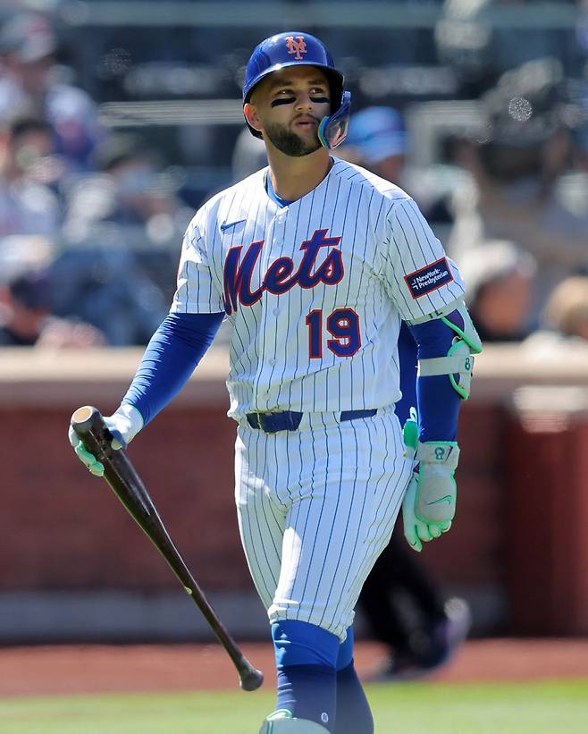 뉴욕 메츠 보 비��이 30일(한국시각) 시티필드에서 열린 피츠버그 파이어리츠전에서 3회말 삼진을 당한 뒤 아쉬운 표정을 짓고 있다. Imagn Images연합뉴스