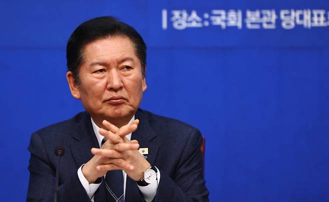 정청래 더불어민주당 대표가 31일 오전 서울 여의도 국회에서 열린 시·도당 비례대표후보자추천관리위원장 연석회의에서 발언하고 있다. 뉴시스