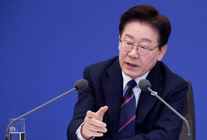 이재명 대통령이 31일 청와대에서 열린 국무회의에서 발언하고 있다. 연합뉴스