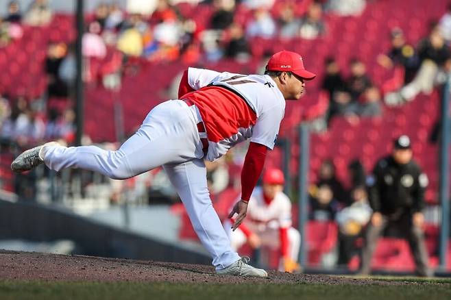 ▲ 개막전에서 끝내기 폭투의 비극에 운 조상우는 팀의 7~8회를 지킬 선수로 여전한 기대를 모으고 있다 ⓒKIA타이거즈