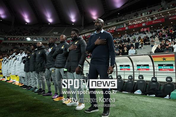 ▲ 가나는 지난해 11월 A매치에서 한국에 방문해 홍명보 감독이 이끌던 한국에 0-1로 졌다. 가나는 당시 11월 아시아 팀과 평가전 이후 내리막 길을 걸었고 월드컵을 두달 앞둔 상황에 아도 감독을 전격 경질했다