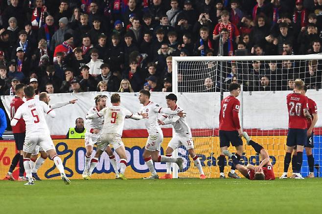 덴마크는 두 차례 동점 골에도 월드컵 진출이 좌절됐다. 사진=AFPBB NEWS