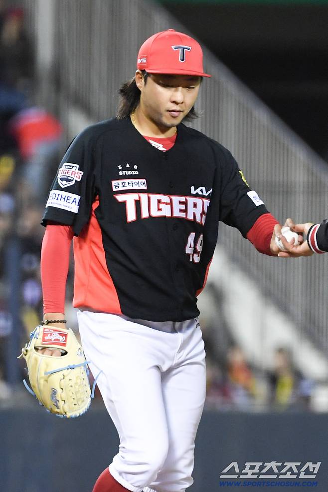 연패를 끊어야 했던 중요한 경기 김범수는 비장한 마음으로 경기에 임했다.