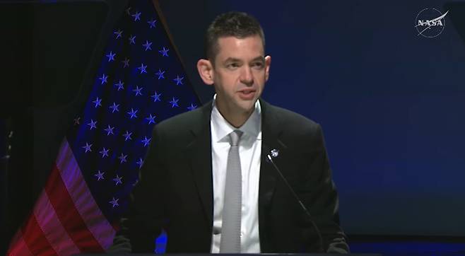 이그니션(IGNITION) 행사에서 연설하는 제라드 아이작먼 NASA 국장. NASA 중계 영상 캡처