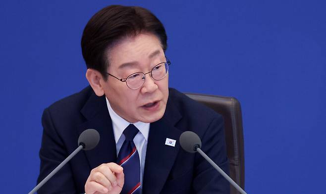 이재명 대통령이 지난달 31일 청와대에서 열린 국무회의에서 검찰개혁 입법 후속 조치에 대한 철저한 점검을 당부했다. ⓒ연합뉴스