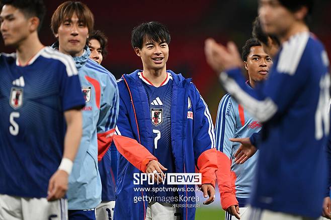 ▲ 모리야스 감독은 영국 원정길에서 당당하게 목표를 말했다. 그는 "우리는 월드컵에서 우승할 가능성이 있다고 믿는다. 우리는 다크호스로서 월드컵에 도전할 것이다. 우리는 충분한 실력이 있다. 이번 대회 목표는 우승이다. 일본은 분명히 해낼 수 있다고 믿는다. 조별리그를 통과할 뿐만 아니라 토너먼트에서도 이길 수 있는 실력을 갖추고 있다"고 확신했다.