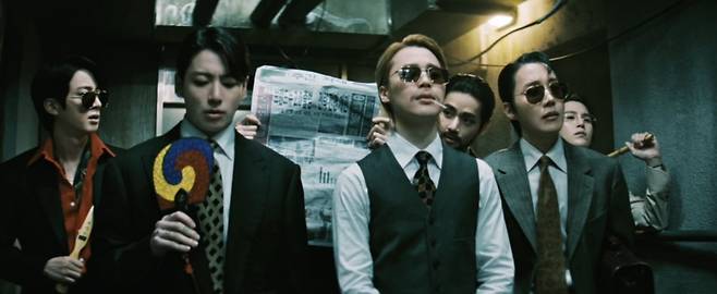 그룹 방탄소년단이 정규 5집 '아리랑' 수록곡 '2.0' MV을 공개했다.
사진=그룹 방탄소년단 정규 5집 '아리랑' 수록곡 '2.0' MV