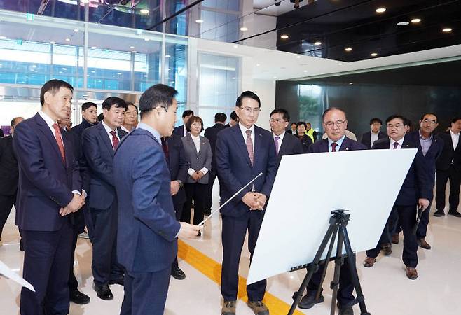 서산시는 4월 1일 성연면 성연3로 161 일원에서 '서산시 공공서비스센터' 개소식을 개최하고 본격적인 운영에 돌입했다(사진=서산시 제공)
