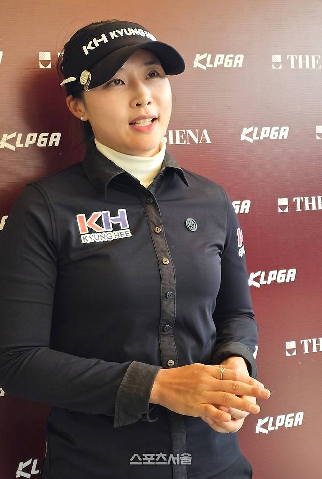 조은채가 2일 더시에나벨루토CC에서 열린 KLPGA투어 더시에나 오픈 1라운드를 순조롭게 마친 뒤 인터뷰하고 있다. 사진 | 여주=장강훈 기자 zzang@sportsseoul.com