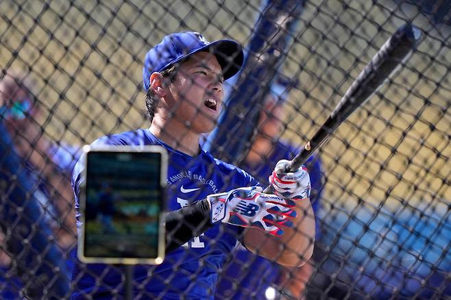 1일(현지시각) 경기전 타격 훈련을 하는 오타니 쇼헤이. AP연합뉴스