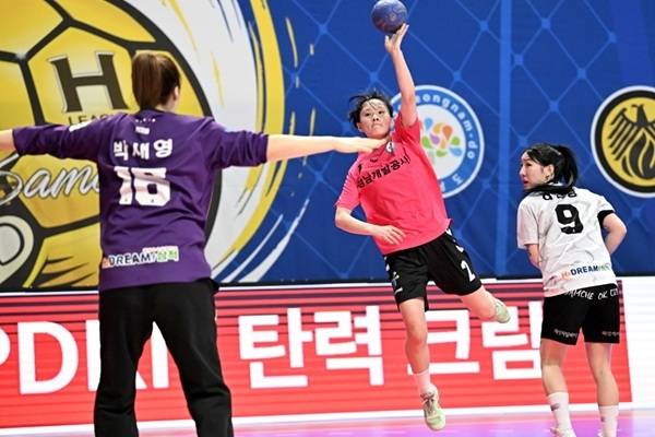 사진 경남개발공사 신예은 오버슛