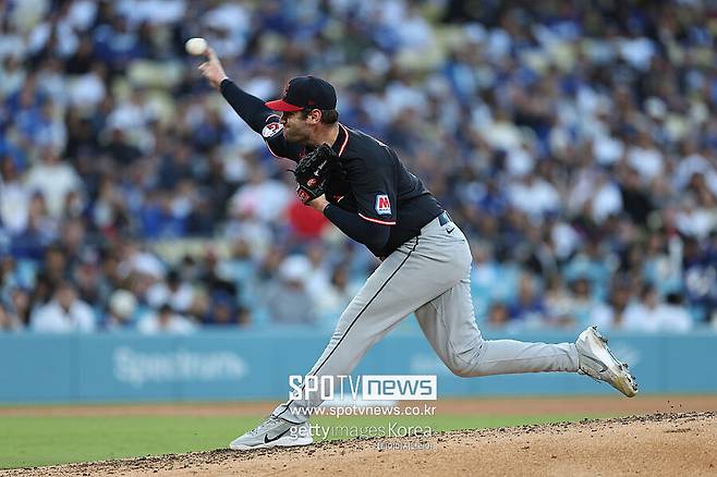 ▲ 지난해까지 다저스 상대 3경기에서 3패에 평균자책점 13.03을 기록했던 개빈 윌리엄스. 2일 경기에서는 7이닝 10탈삼진 무실점으로 다저스 타선을 압도했다.