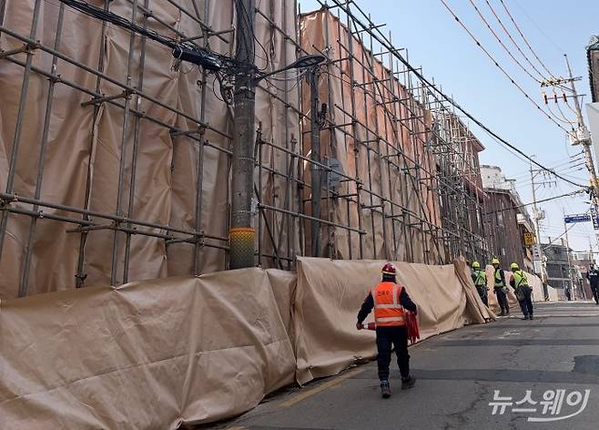 철거가 진행 중인 서울 송파구 '마천4구역 재개발사업' 현장. 현대건설이 시공을 맡아 '디에이치 클라우드'로 탈바꿈할 예정이다. 사진=박상훈 기자