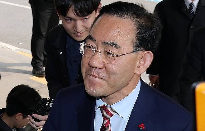 주호영 국회부의장이 지난달 27일 서울 양천구 서울남부지방법원에서 자신을 6·3 지방선거 공천에서 배제(컷오프)한 국민의힘 공천관리위원회 결정 효력을 정지해 달라며 낸 가처분 신청 심문에 출석하고 있다. 2026.3.27 [사진=연합뉴스]