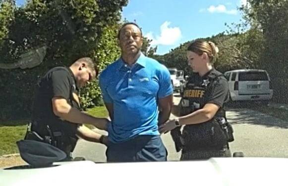 타이거 우즈 체포 당시의 모습이 공개됐다. /사진=AP 연합뉴스