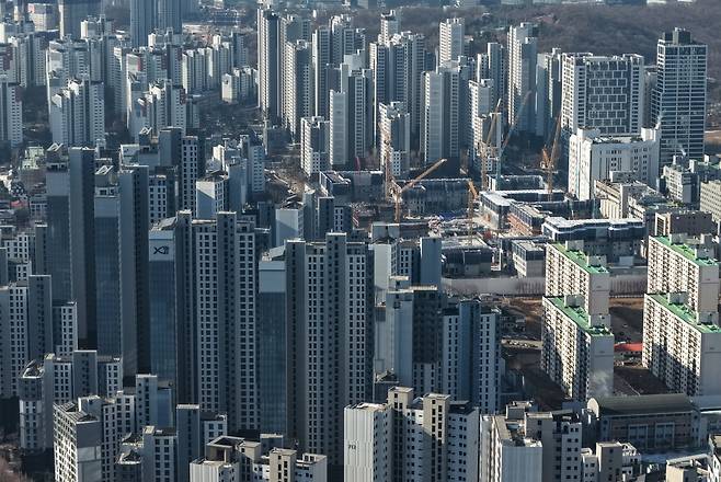 경기도 과천시 과천역 인근 아파트의 모습. 연합뉴스