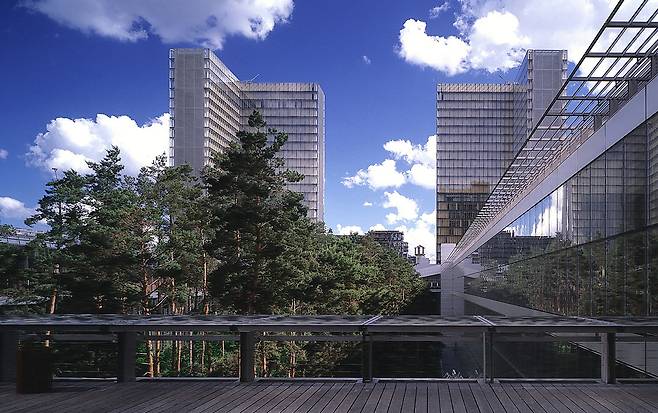 The National Library of France (©Geaoges Fessy_Dominique Perrault Architecte_Adagp)