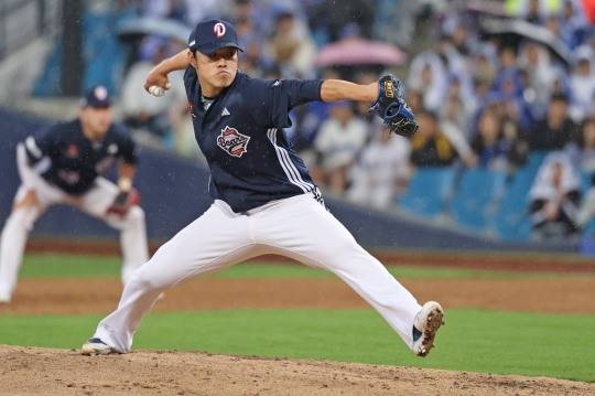 1일 삼성 라이온즈전에 등판한 두산 베어스 우완 최원준. / 사진=연합뉴스