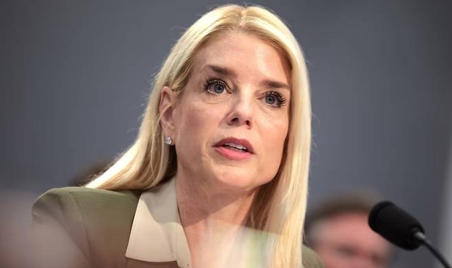 도널드 트럼프 미국 대통령이 팸 본디 법무부 장관을 경질했다. 이는 2기 트럼프 행정부들어 두번째 장관 해임이다. [사진출처 = CNN]