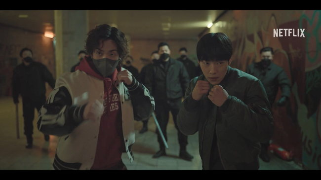 넷플릭스 시리즈 ‘사냥개들’ 스틸컷. 넷플릭스 제공