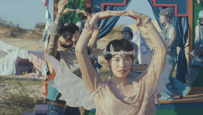 악뮤 ‘소문의 낙원’ M/V 속 하지수.