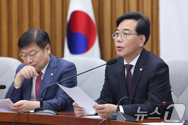 송언석 국민의힘 원내대표가 3일 서울 여의도 국회에서 열린 원내대책회의에서 발언하고 있다. 2026.4.3 ⓒ 뉴스1 신웅수 기자