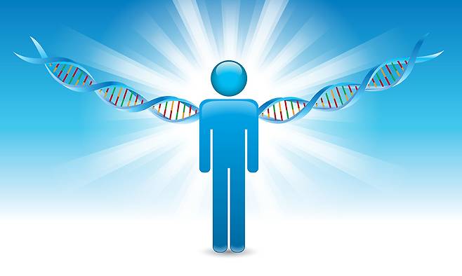 저자는 유전은 ‘결정’이 아니라 ‘영향’이라고 말한다. 어떤 DNA를 가졌는지가 아니라, 그 DNA가 어떤 환경 속에서 어떻게 작동하는가 중요하다. 따라서 교육은 유전을 ‘이기는’ 것이 아니라, 유전적 다양성이 존중받을 수 있는 조건을 만드는 일이라고 설명한다. 게티이미지뱅크