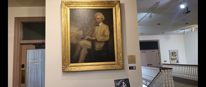 박물관에 전시된 마크 트웨인 초상화 모습. ⓒ최하경