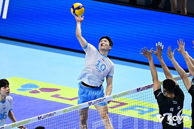 공격하는 대한항공의 정지석 [한국배구연맹 제공. 재판매 및 DB 금지]