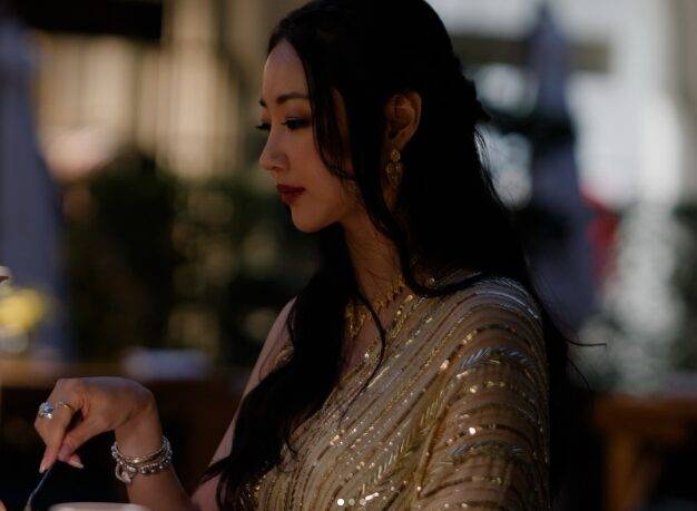 카잘 스타일 인도식 아이 메이크업을 한 김사랑의 모습. 사진=김사랑 SNS