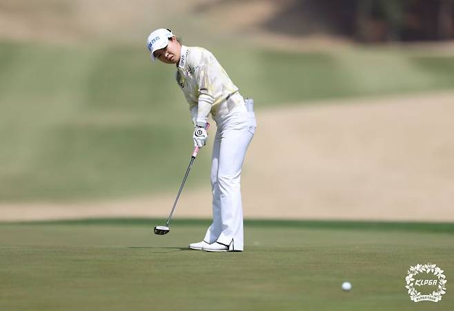 고지원이 더시에나오픈2026 최종 라운드 3번홀에서 퍼팅을 하고 있다. KLPGA 제공