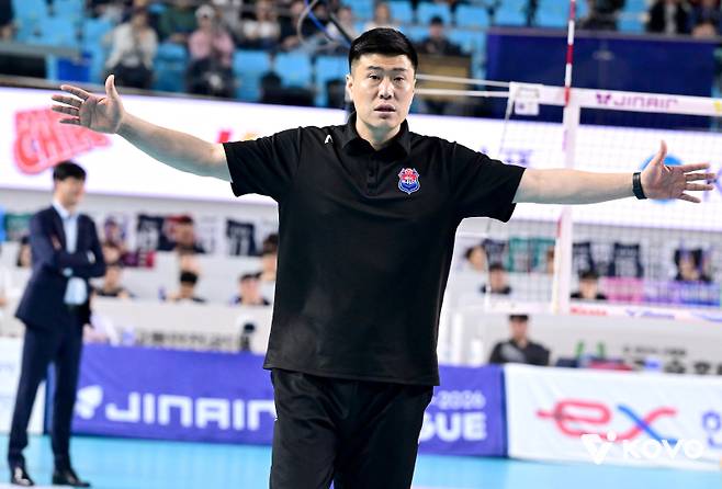 김영래 한국도로공사 감독대행이 승리 의지를 전했다. 사진=KOVO