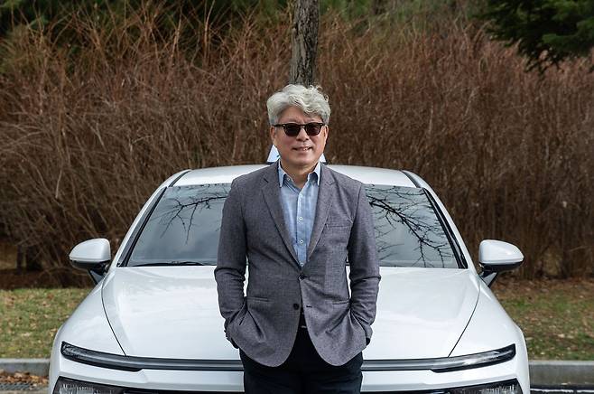 퇴직 이후 개인 택시를 시작한 최재일 광남고 전 교장이 지난달 31일 오후 경기 남양주시에서 중앙일보와 인터뷰를 하고 있다. 장진영 기자. 2026.03.31.