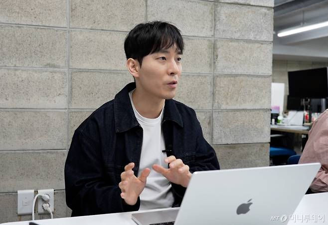 73만 구독자를 보유한 유튜브 크리에이터 조코딩을 지난 1일 서울 서초구 '대모산개발단' 사무실에서 만나 인터뷰했다./사진=김윤희 채널M PD