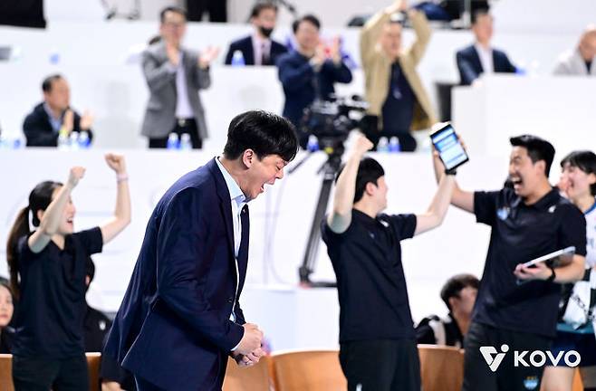 [서울=뉴시스]여자배구 GS칼텍스 이영택 감독. (사진=KOVO 제공)