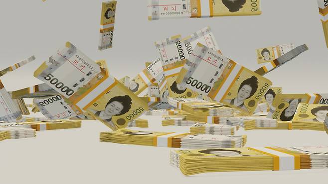 계좌 전면 동결 구조가 완화되며 최소 생계비는 유지할 수 있게 됐다. 게티이미지