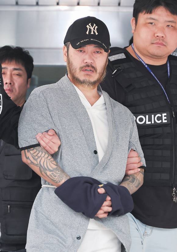 3월27일 박왕열이 의정부지방법원에서 열린 구속 전 피의자심문(영장실질심사)을 마치고 나오고 있다. ⓒ시사저널 임준선