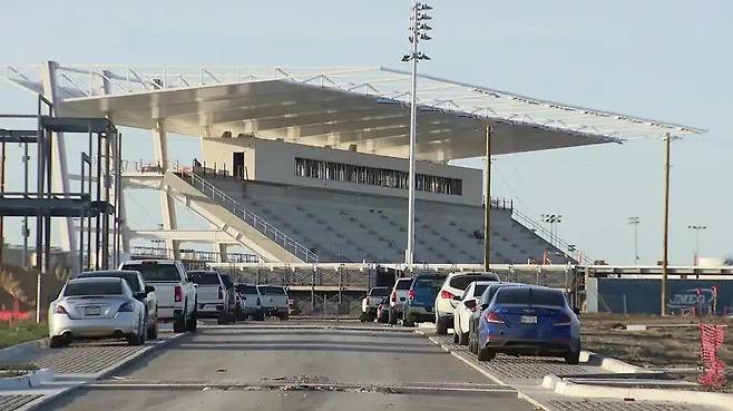 북중미월드컵 유럽PO를 통과해 막차에 탑승한 한국의 첫 상대 체코는 FIFA의 결정에 의해 평지인 미국 댈러스에 캠프를 차린다. 체코 선수단의 전용 훈련장인 맨스필드 스타디움. 사진출처|폭스 스포츠