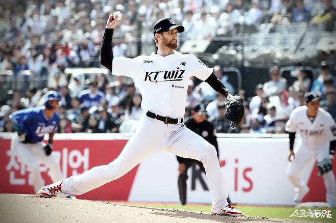 KT 케일럽 보쉴리가 5일 수원KT위즈파크서 열린 삼성전서 역투하고 있다. 사진제공|KT 위즈