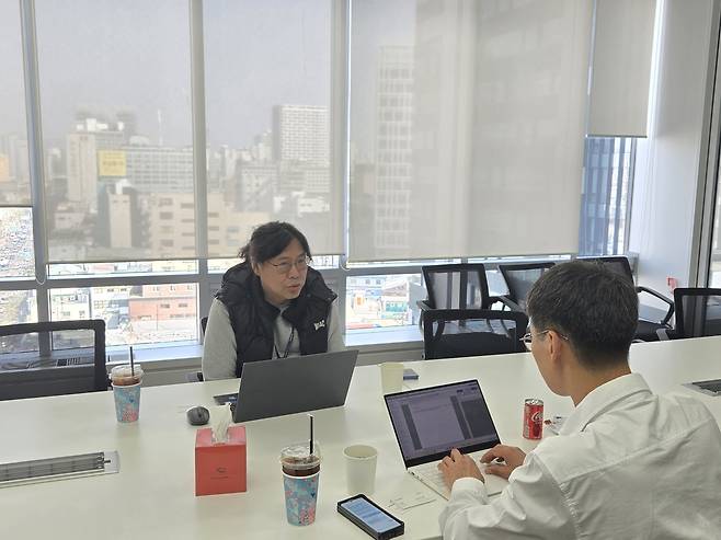 정기봉 이노그리드 클라우드플랫폼 운영본부장 (서울=연합뉴스) 정기봉 이노그리드 클라우드플랫폼 운영본부장이 지난달 25일 서울시 중구 이노그리드 본사에서 연합뉴스와 인터뷰를 하고 있다. 2026.4.5 [이노그리드 제공. 재판매 및 DB 금지]