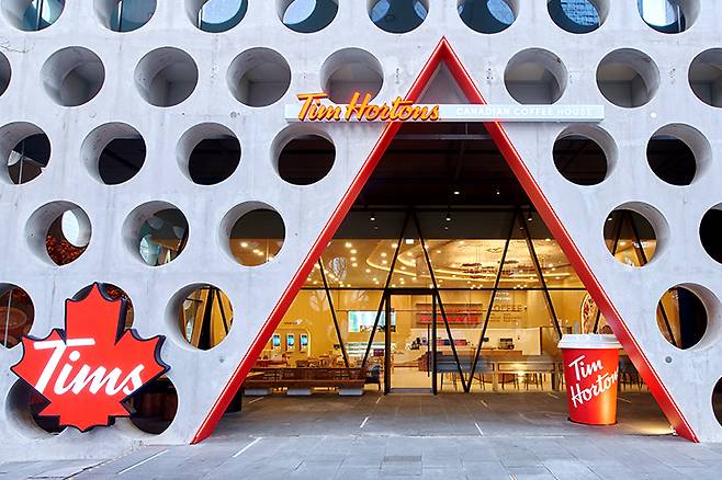 서울 강남구 신논현역 인근에 위치한 팀홀튼 한국 1호점. (사진=BKR)