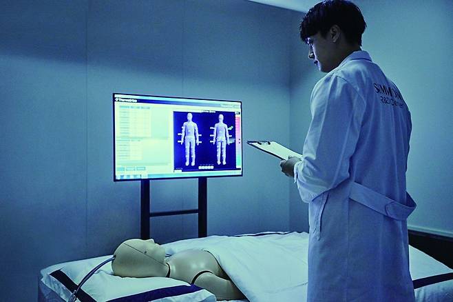 온도, 기류 등을 정밀 제어해 수 중 체온 변화를 분석하는 시몬스 인공기후실. 시몬스 제공