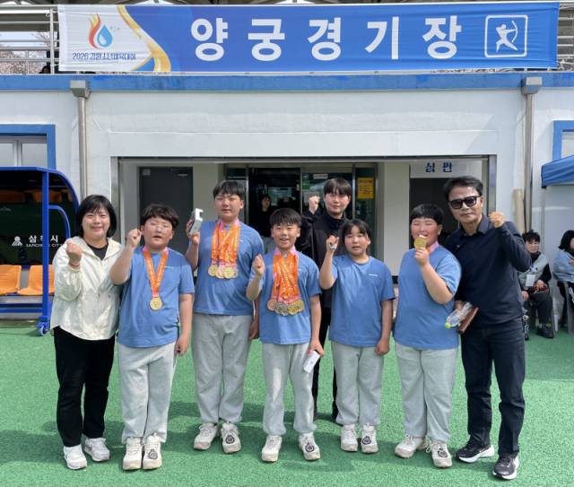 ▲ 태백 태서초 양궁부가 최근 폐막한 강원소년체육대회에서 단체전과 개인종합 등을 우승하며 양궁 명문으로 거듭나고 있다.